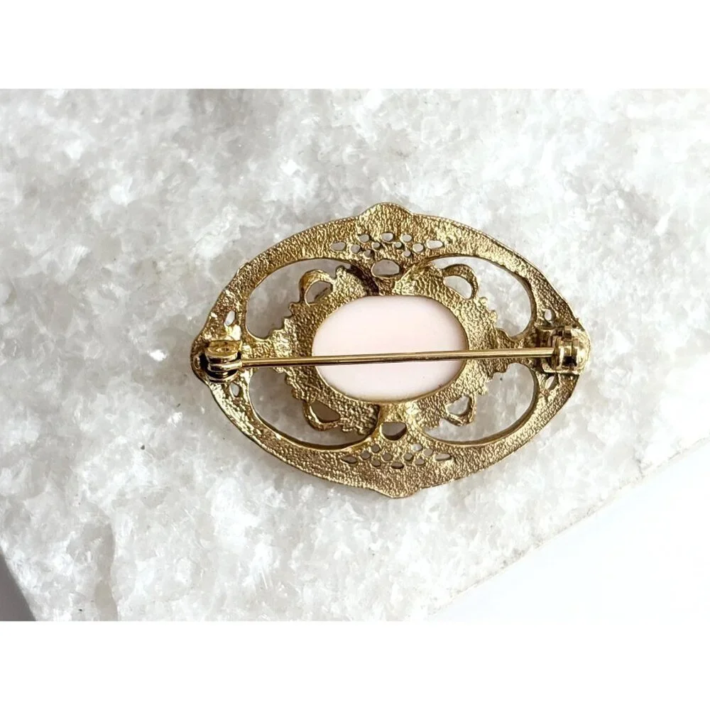Faux Porcelain Enameled Oval Shaped Victorian Inspired Vintage Floral Brooch